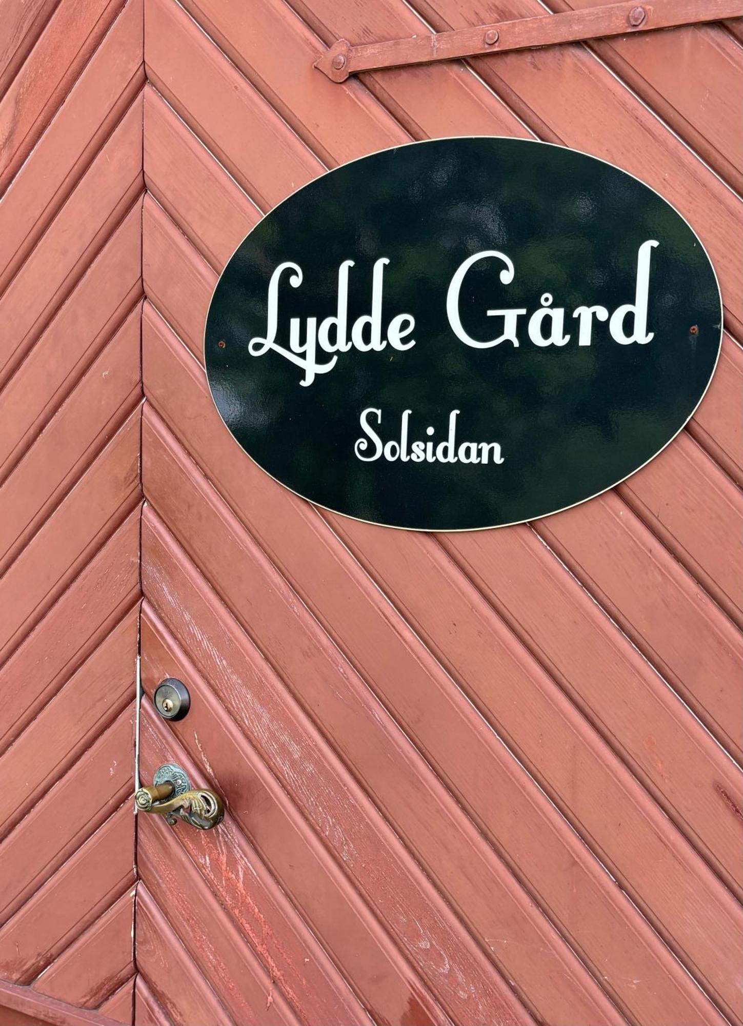 Готель Lydde Gard Kinna Екстер'єр фото